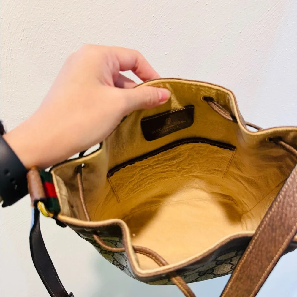 Gucci GG Monogram Bucket Bag Vintage - Picture 10 of 16